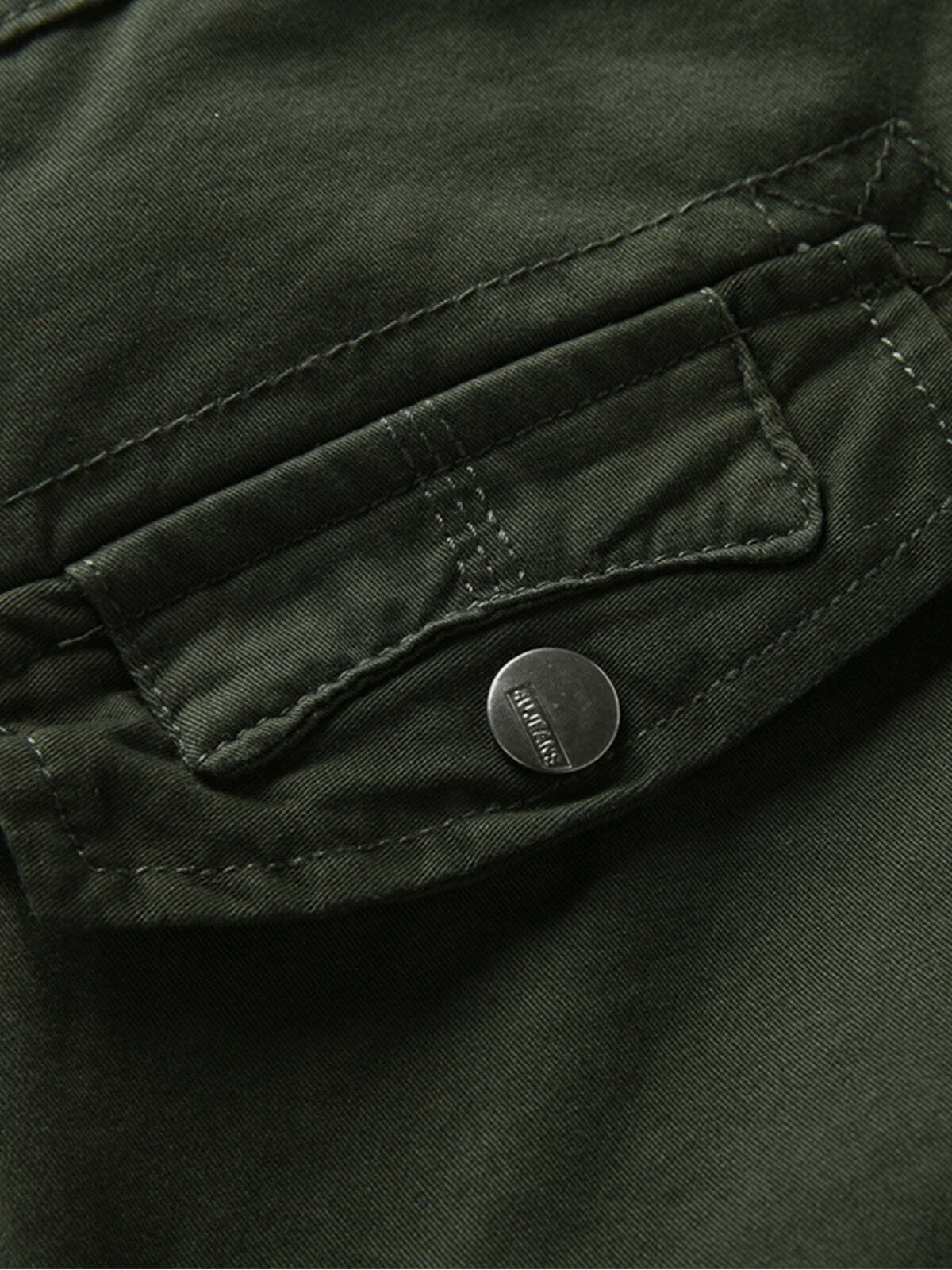 Men's Solid Color Multi-pocket Breathable Cotton Resort Outdoor Casual Cargo Shorts