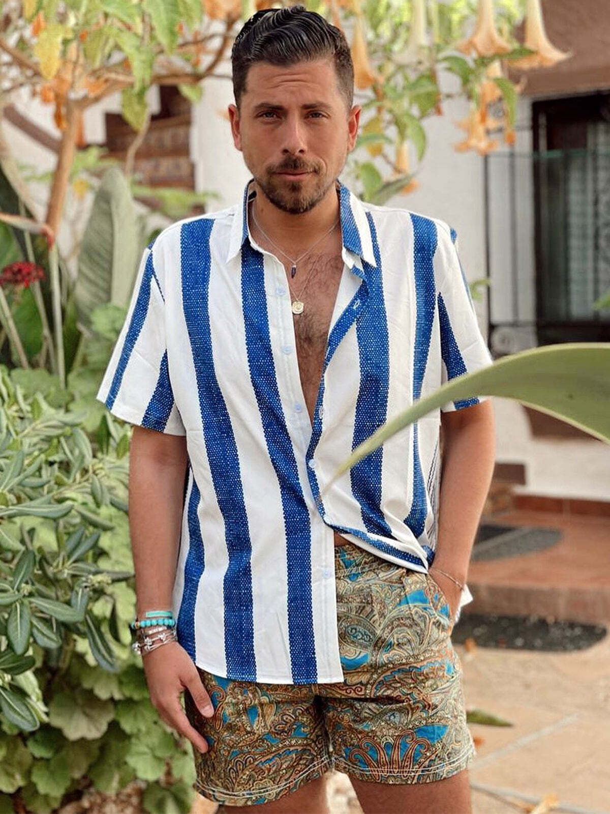 Men's Vintage Blue  Vertical Striped Casual Short Sleeve Shirt