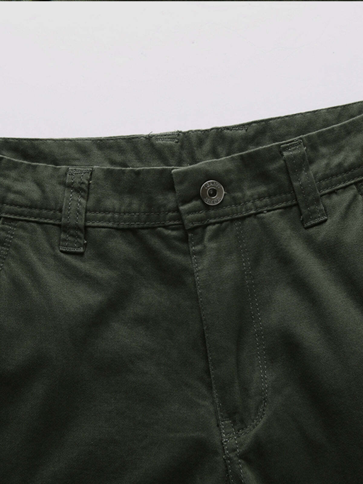 Men's Solid Color Multi-pocket Breathable Cotton Resort Outdoor Casual Cargo Shorts